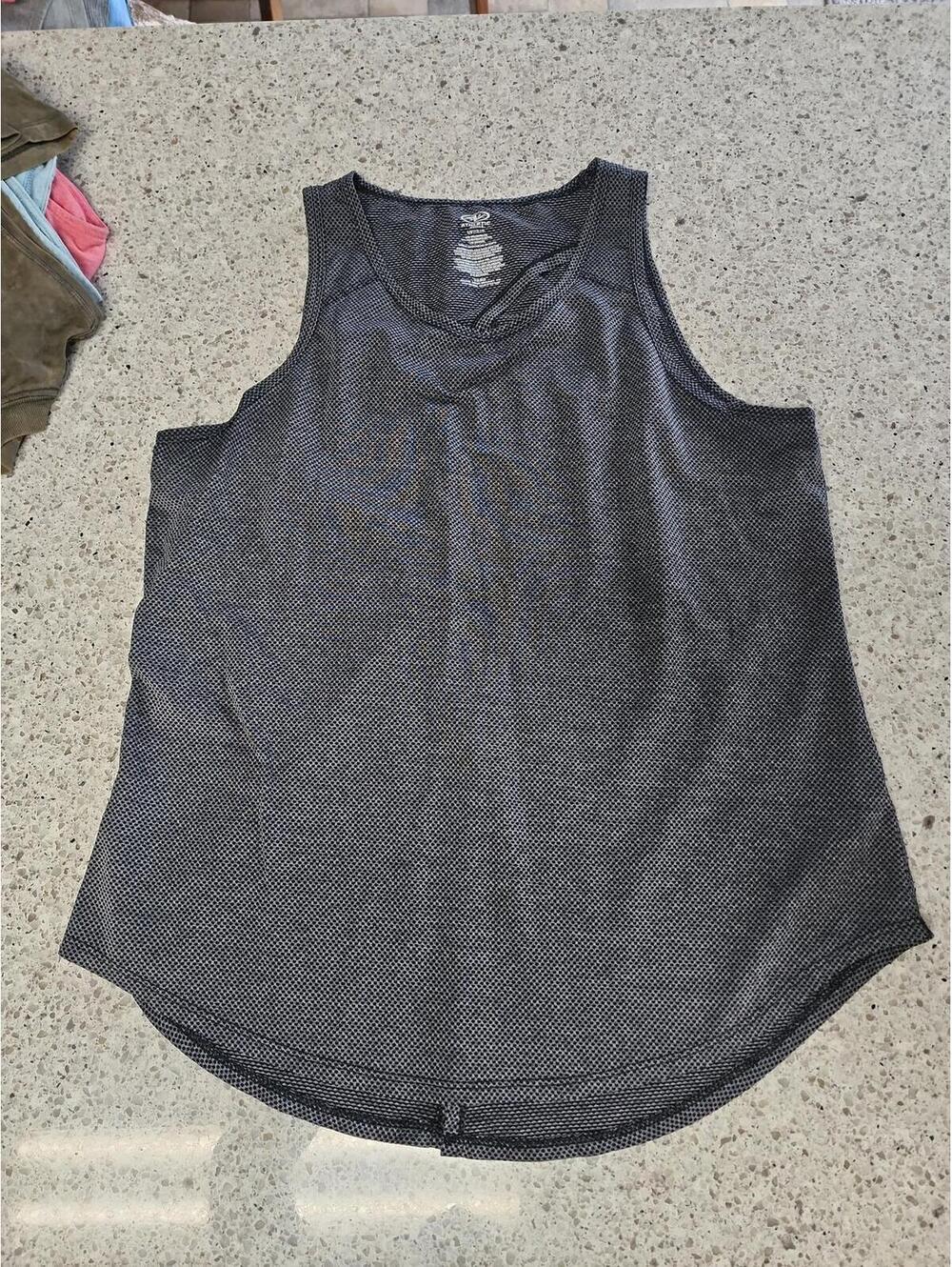 Tank top - Picture 5 of 8